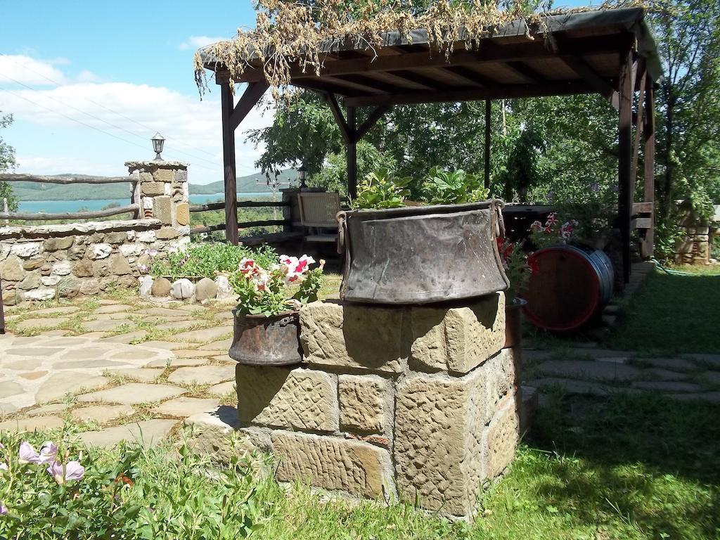 T'Asprolithia Villa Kalývia Fylaktís Kültér fotó